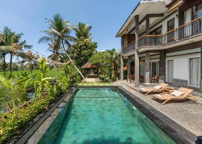 Ferienhaus Family Ubud, 2 Bedrooms, Shared Pool, Garden, Rice Field & Jungle Views