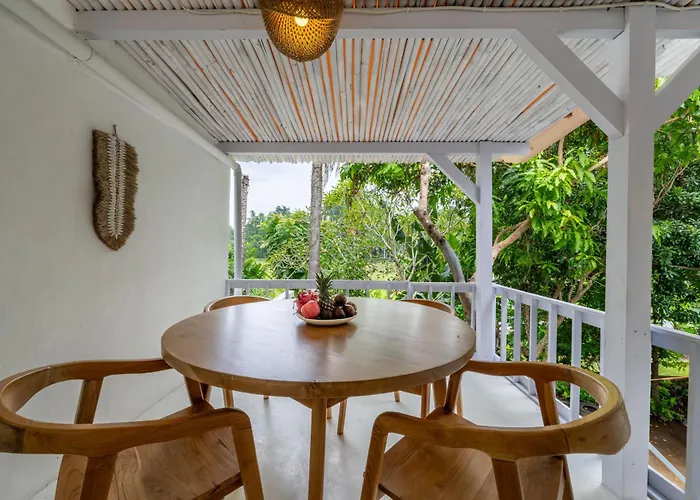 Family Ubud, 2 Bedrooms, Shared Pool, Garden, Rice Field & Jungle Views *