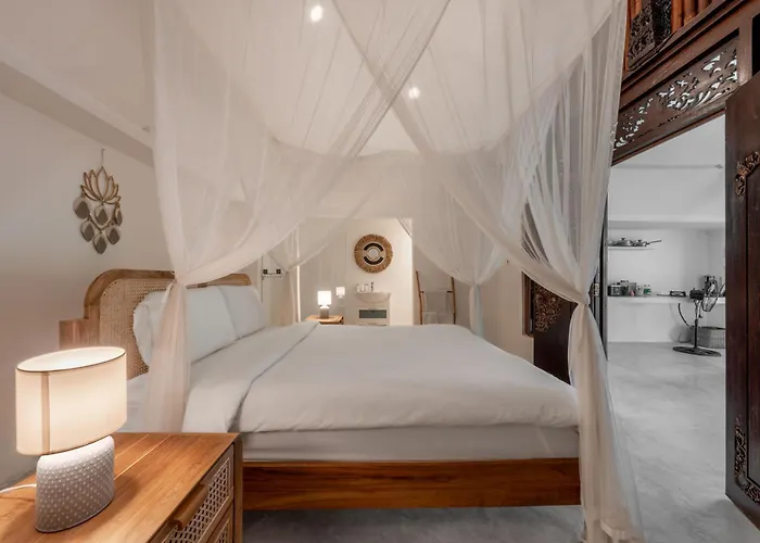 Family Ubud, 2 Bedrooms, Shared Pool, Garden, Rice Field & Jungle Views Ferienhaus *